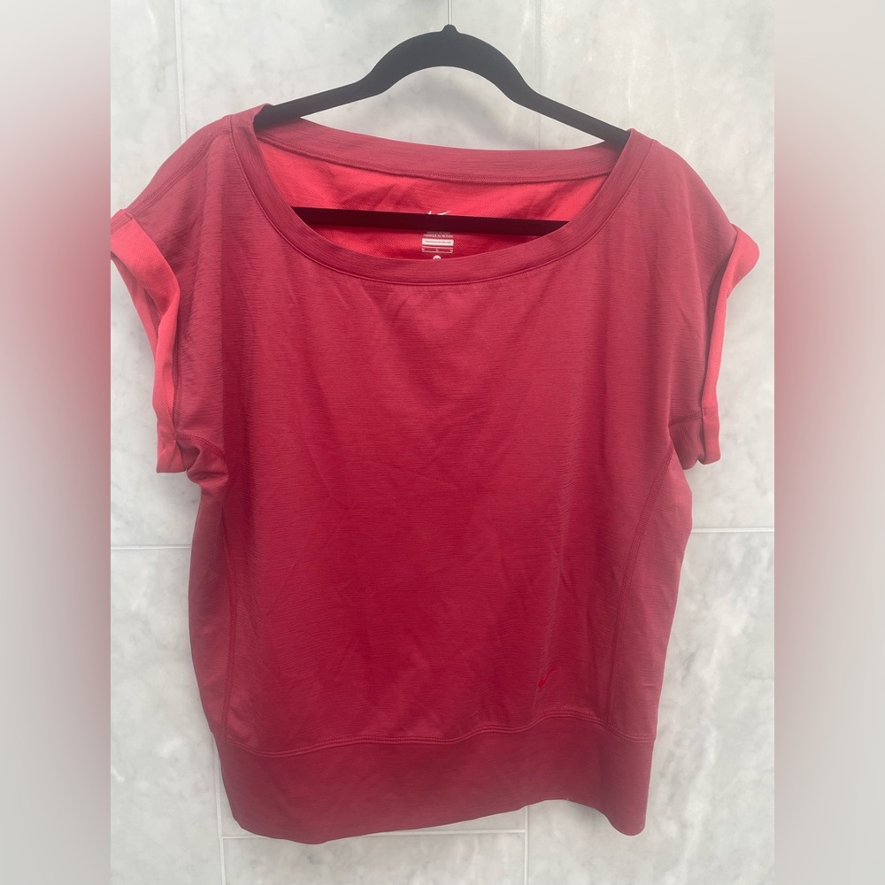 Nike Dri-Fit Red  Running Short Sleeve Wide Sleeve Stretch Top Womens Size Med